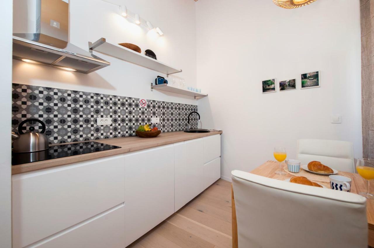 Studio First Row To The Sea Rovinj Exterior foto