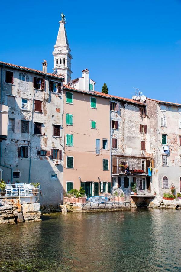 Studio First Row To The Sea Rovinj Exterior foto