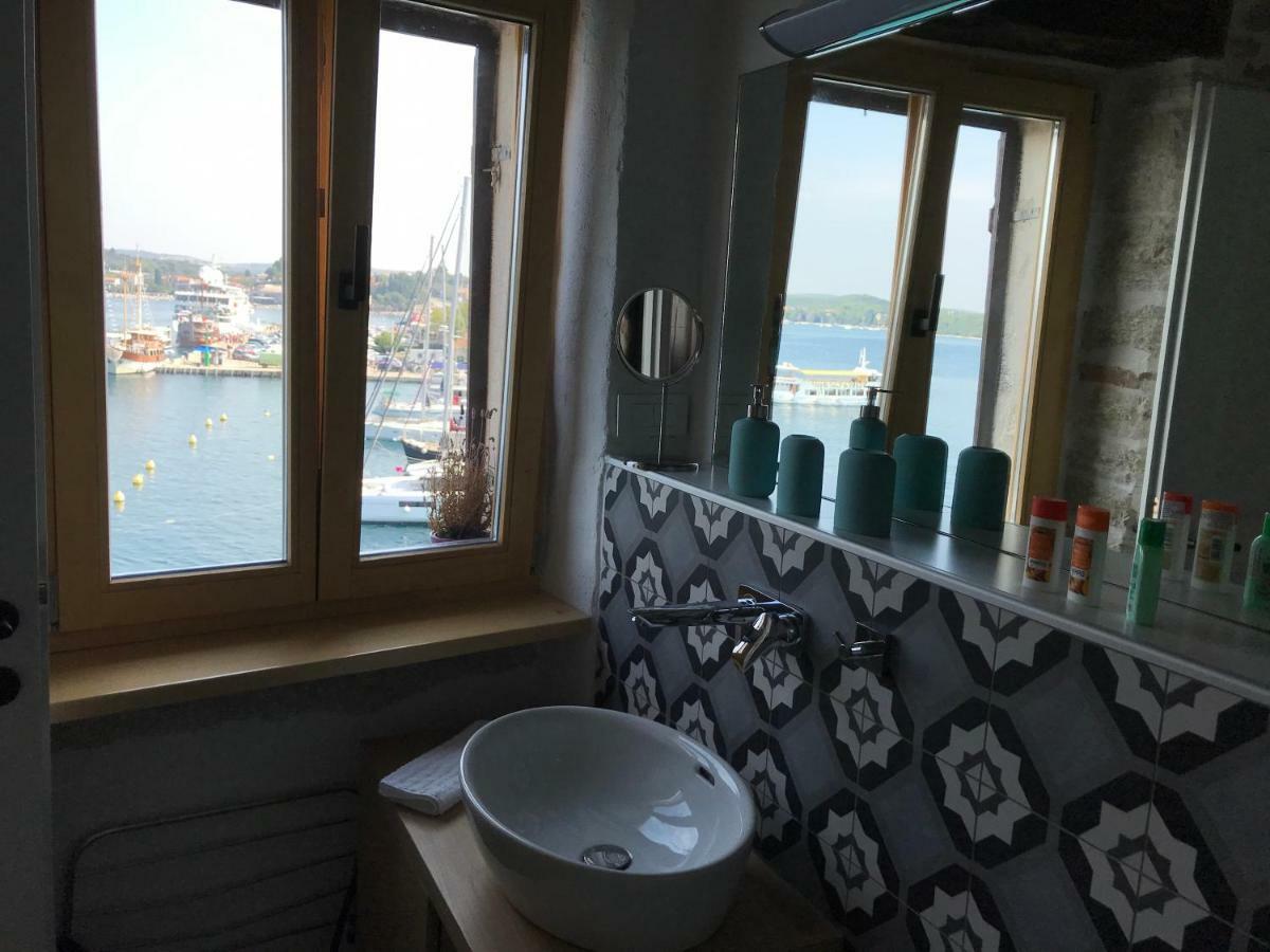 Studio First Row To The Sea Rovinj Exterior foto